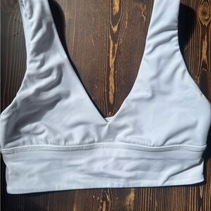 Lululemon Align White Sports Bra with Wide Straps and Elastic Band